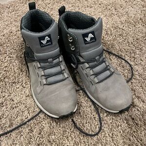 Forsake Range High men’s waterproof hiking boot; gray; size 12; only worn once